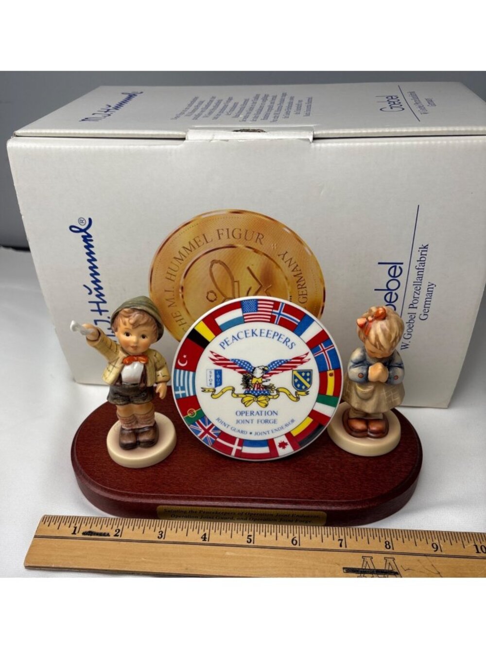 Hummel Peacekeepers Figures 495 Joint Endeavor Plaque Box & Paperwork Display - Picture 16 of 16